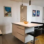 Comfortable - Canal St Martin Apartment *