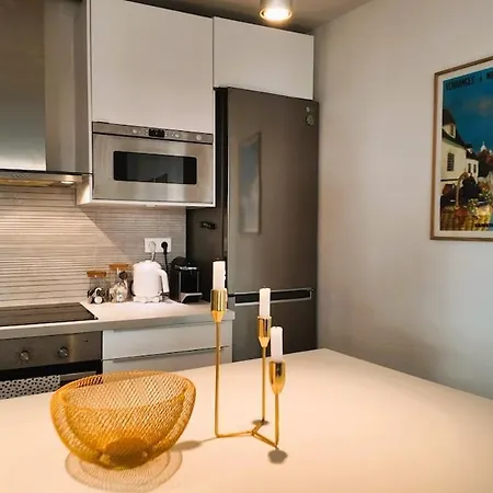 Comfortable - Canal St Martin *