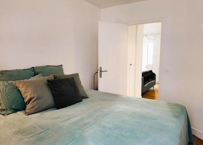 Апартаменты Comfortable - Canal St Martin