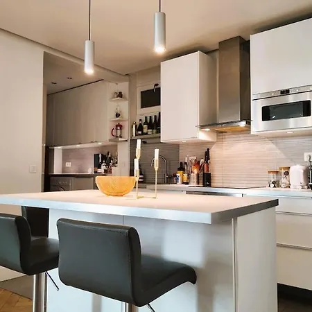 Comfortable - Canal St Martin *